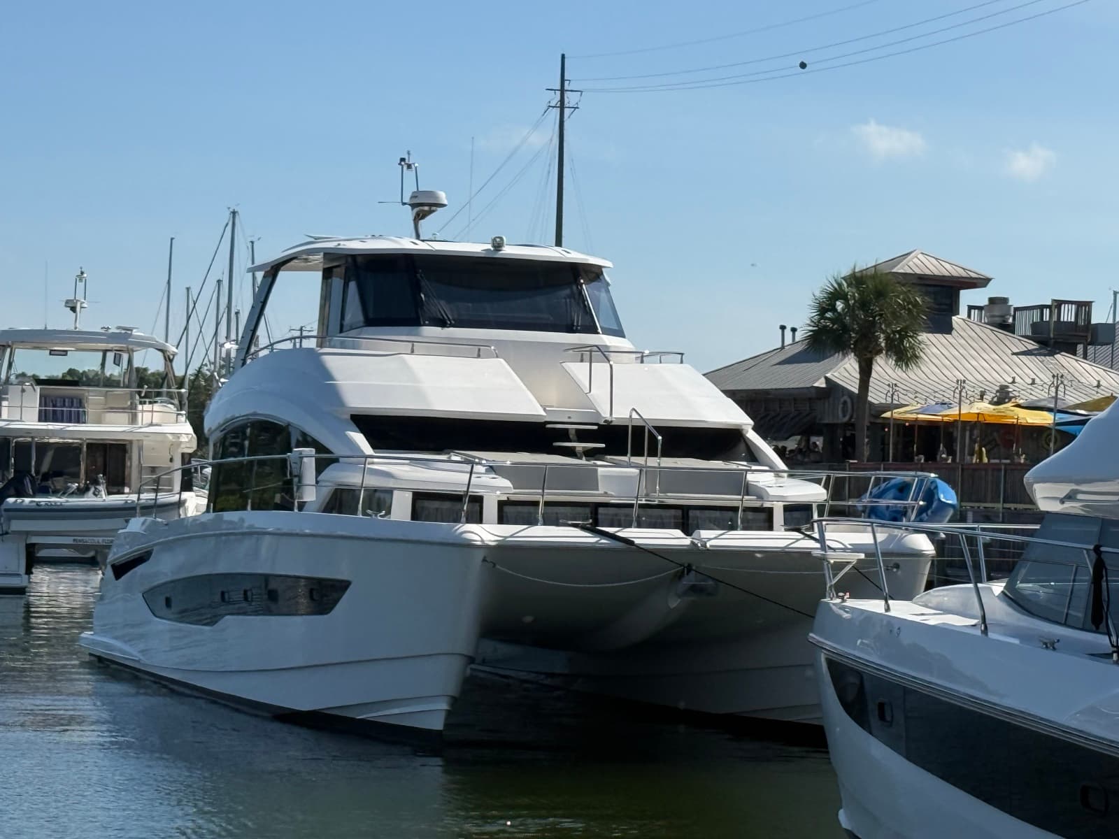 2025 Aquila 54 ENCLOSED BRIDGE - Photo 1