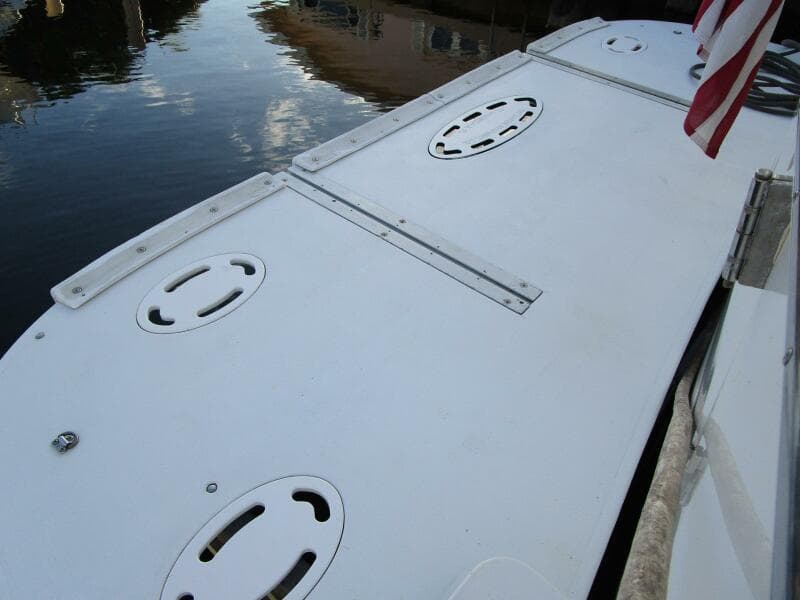 Hydraulic Swim Platform