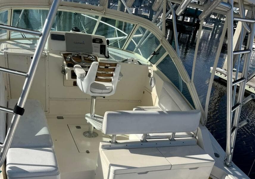 2005 Albemarle 310 Sport Fisherman