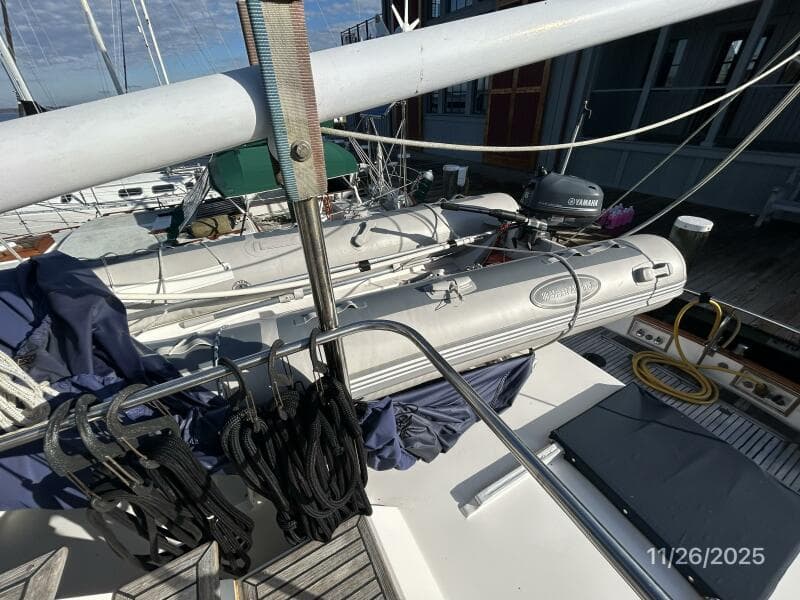 42' Grand Banks tender1