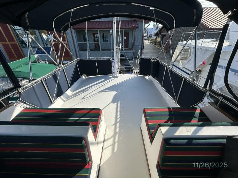 42' Grand Banks flybridge aft