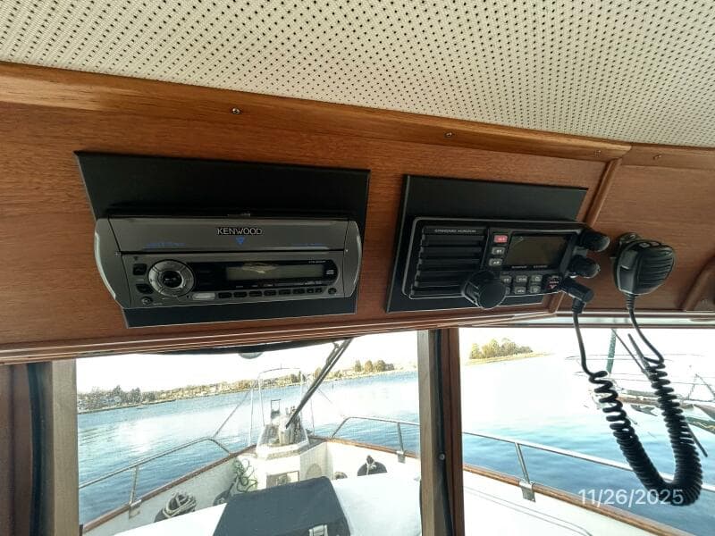 42' Grand Banks lower helm overhead electronics1