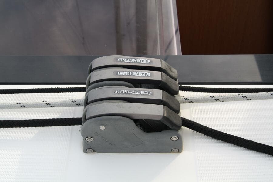 2013 Beneteau Oceanis 41 - Photo 11