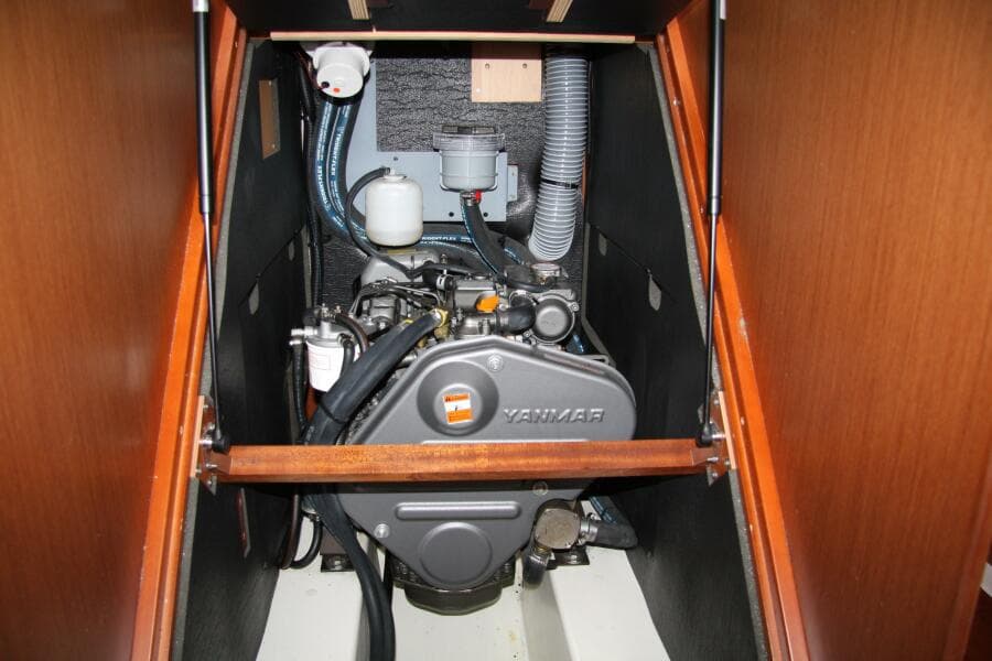 2013 Beneteau Oceanis 41 - Photo 50