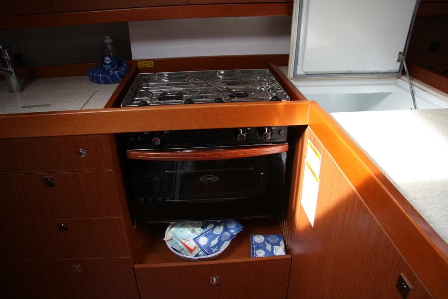 2013 Beneteau Oceanis 41 - Photo 29