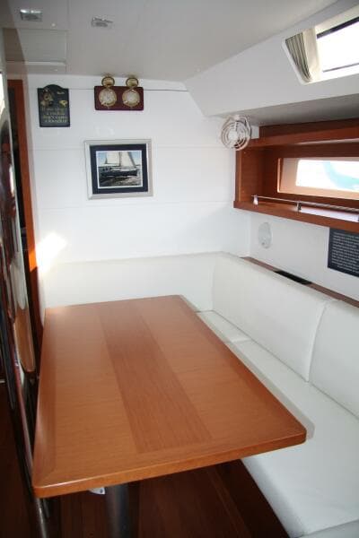 2013 Beneteau Oceanis 41 - Photo 25