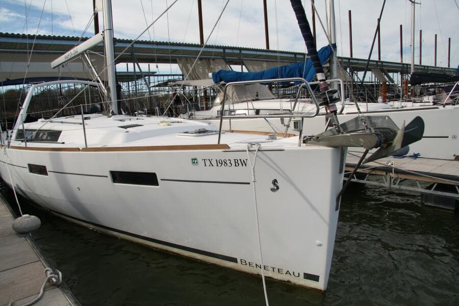 2013 Beneteau Oceanis 41 - Photo 6
