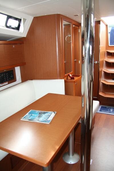 2013 Beneteau Oceanis 41 - Photo 21
