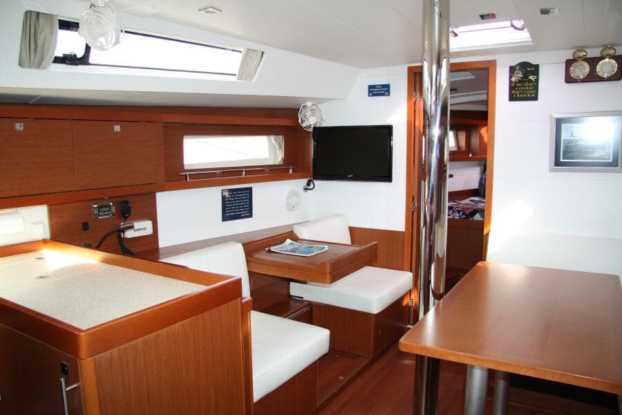 2013 Beneteau Oceanis 41 - Photo 33