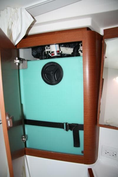 2013 Beneteau Oceanis 41 - Photo 42