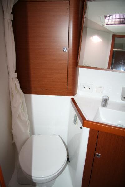 2013 Beneteau Oceanis 41 - Photo 39