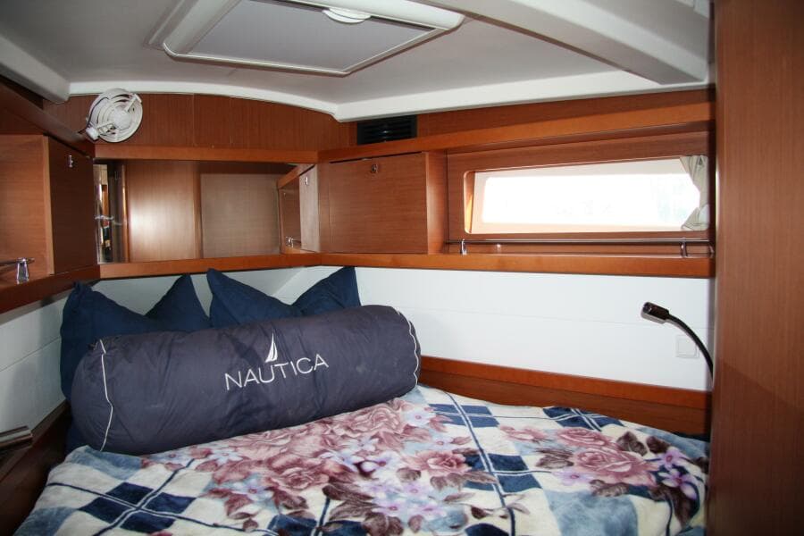 2013 Beneteau Oceanis 41 - Photo 34