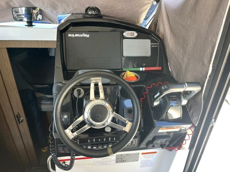 2018 Jeanneau NC 895