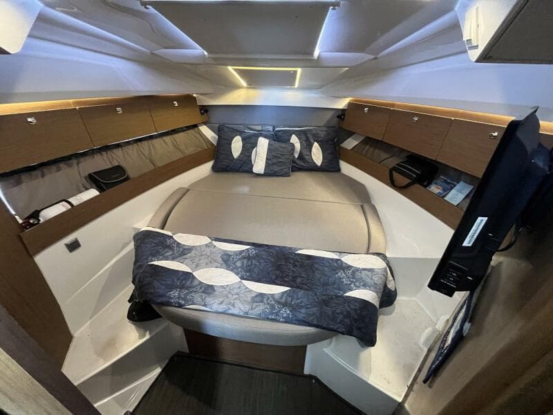 2018 Jeanneau NC 895