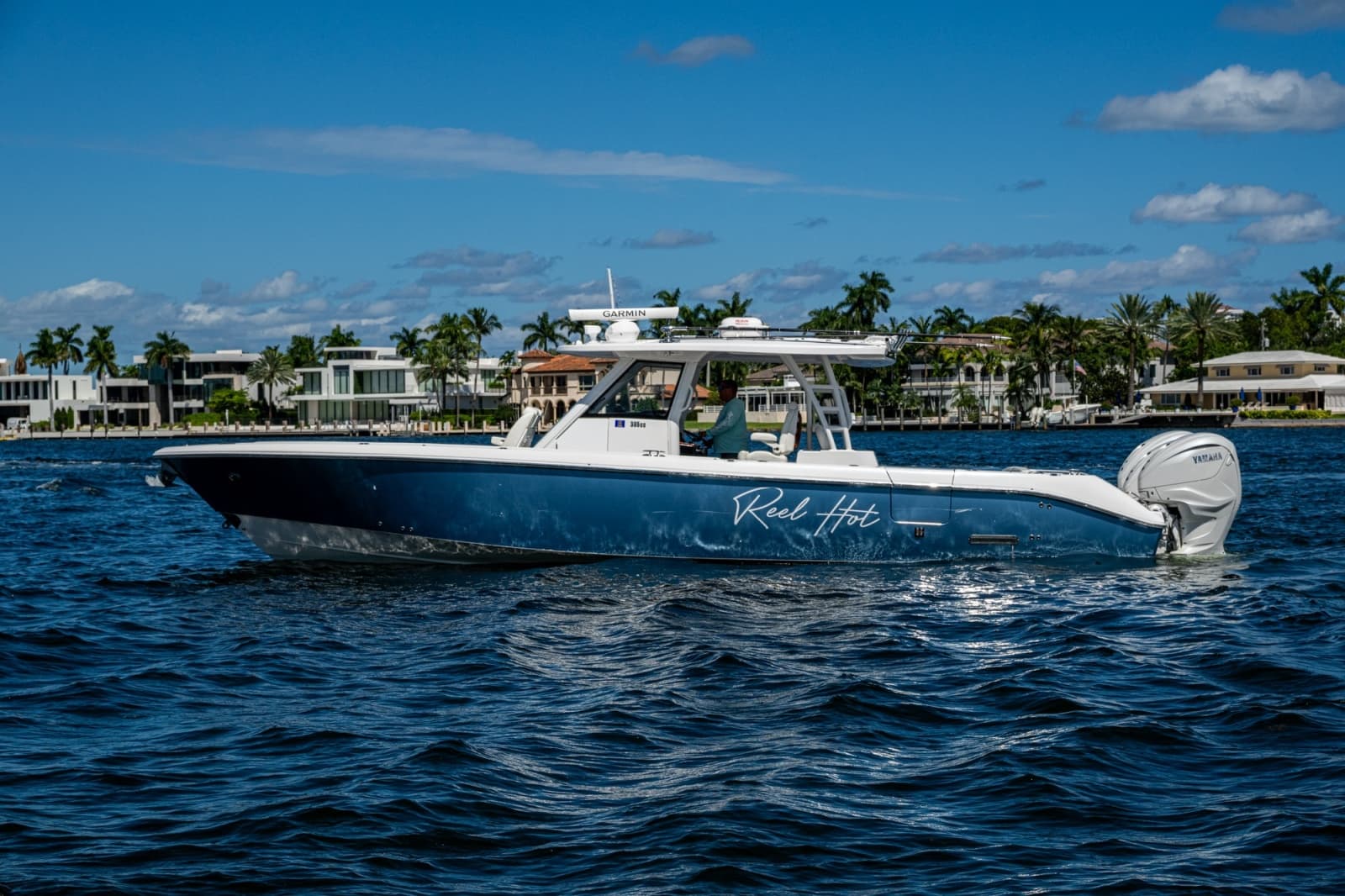 2020 Everglades 395 Center Console - Photo 3