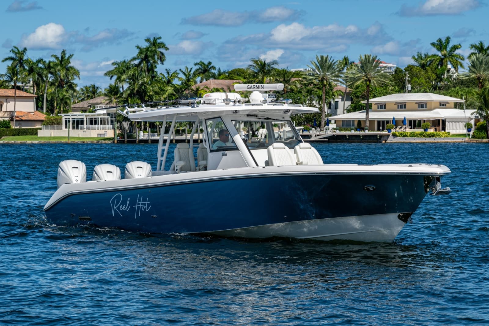 2020 Everglades 395 Center Console - Photo 2