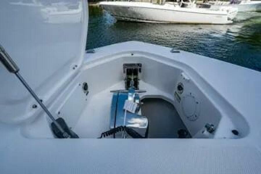 2020 Everglades 395 Center Console