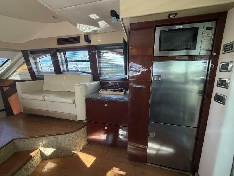 2008 Sea Ray 47 Sedan Bridge - Galley