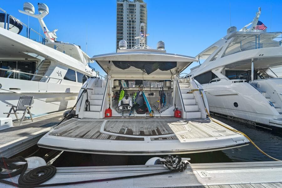 2013 Sunseeker Predator 84