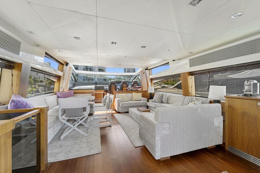 2013 Sunseeker Predator 84