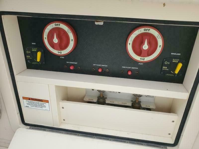 2018 Grady-White 330 Express