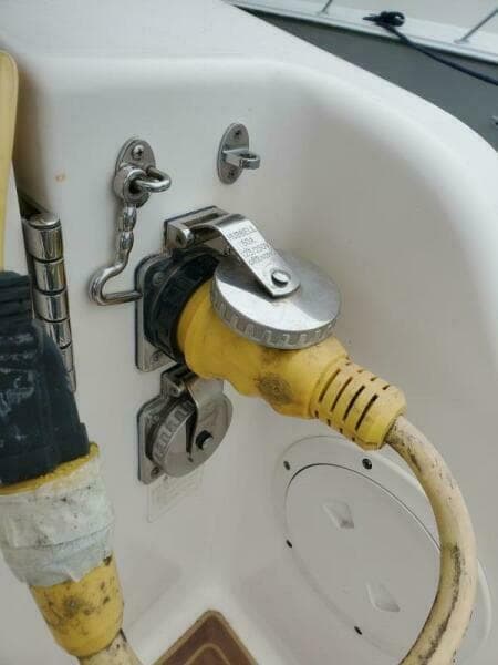 2018 Grady-White 330 Express