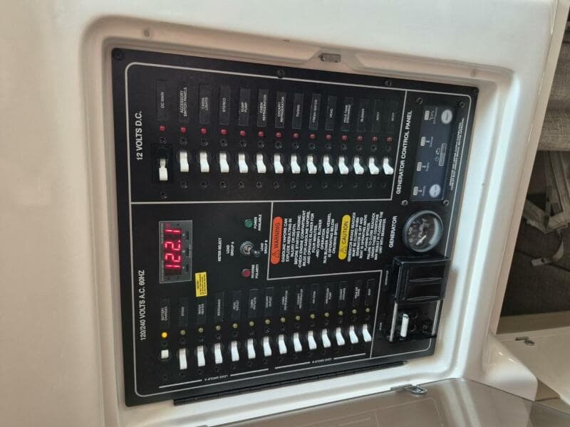 2018 Grady-White 330 Express