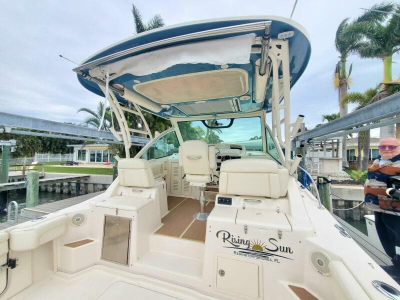 2018 Grady-White 330 Express