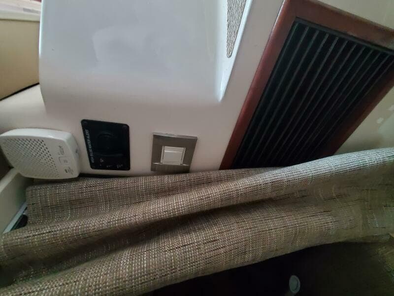 2018 Grady-White 330 Express