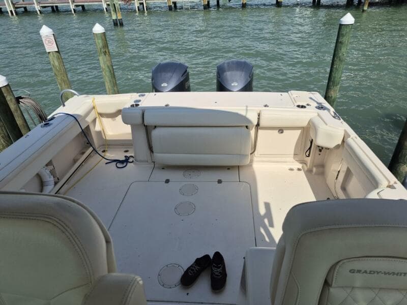 2018 Grady-White 330 Express