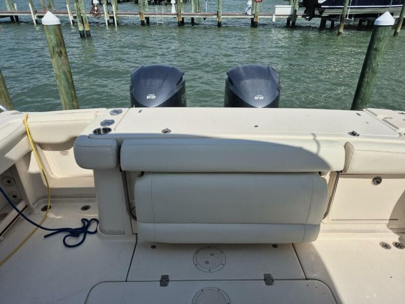 2018 Grady-White 330 Express