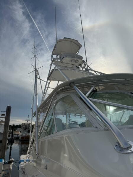 Cabo 45 EMMA - Exterior