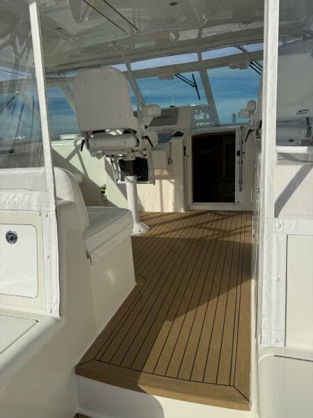 Cabo 45 EMMA - Cockpit