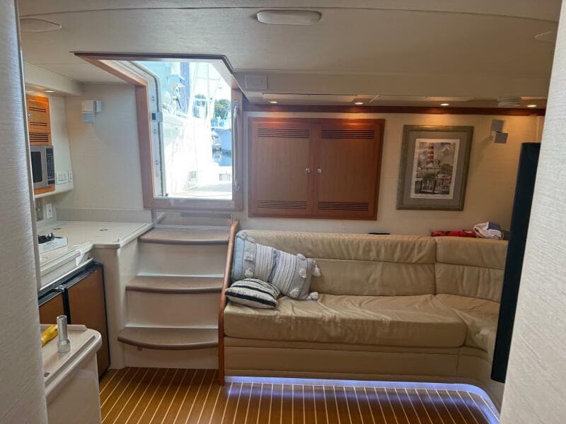 Cabo 45 EMMA - Interior Salon