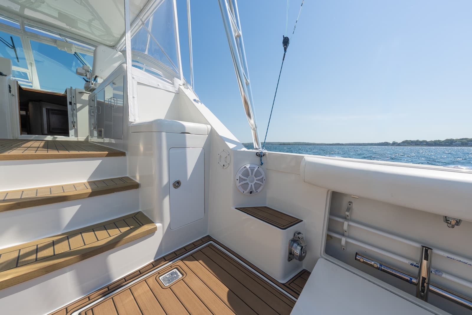 2002 Cabo 45 Express - Photo 33