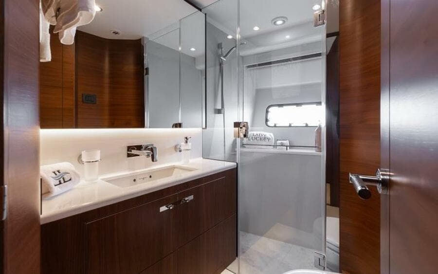 2017 Princess 75 Motor Yacht