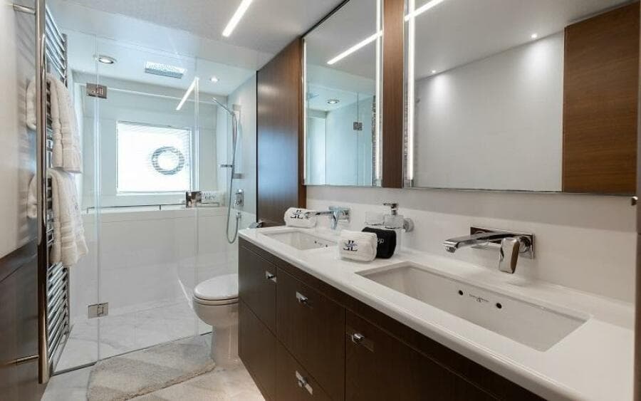 2017 Princess 75 Motor Yacht