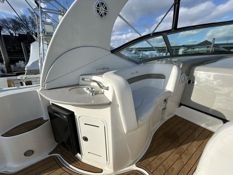 2006 Sea Ray 320 Sundancer