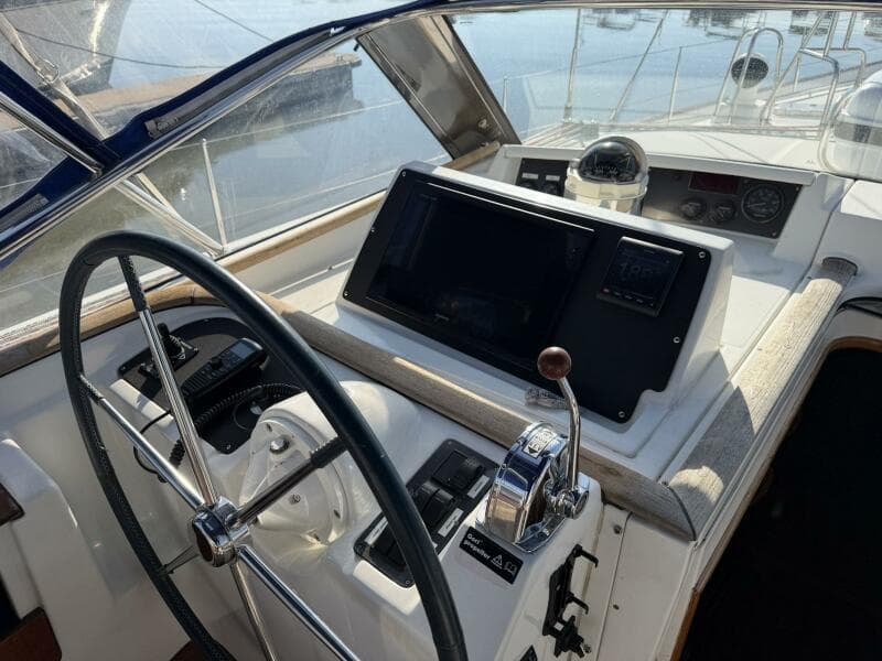 2004 Beneteau 57 Center Cockpit