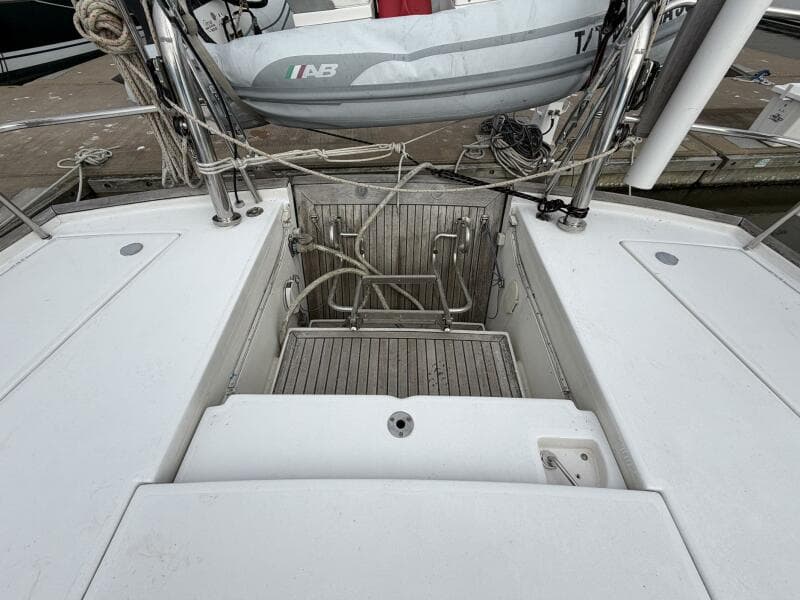 2004 Beneteau 57 Center Cockpit