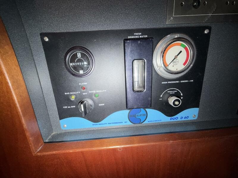 2004 Beneteau 57 Center Cockpit