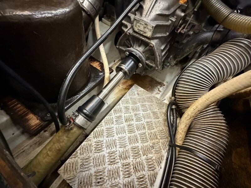 2004 Beneteau 57 Center Cockpit