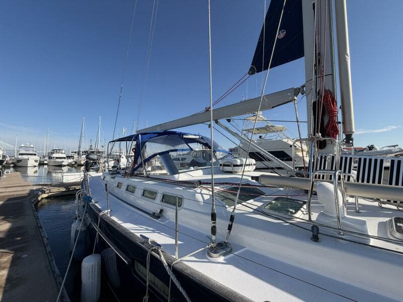 2004 Beneteau 57 Center Cockpit
