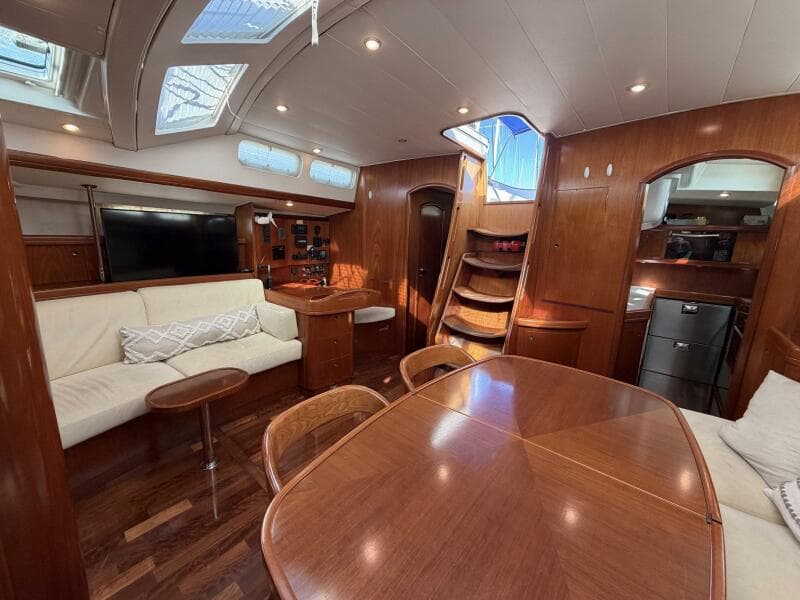 2004 Beneteau 57 Center Cockpit