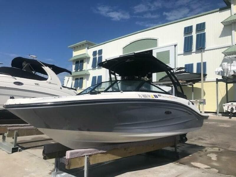 2022 Sea Ray SPX 190 OB