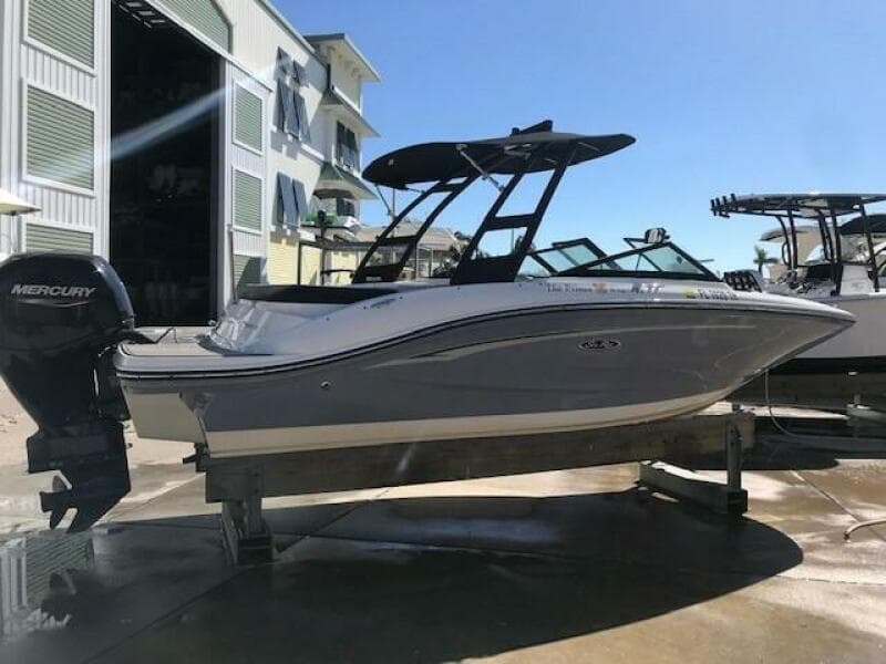 2022 Sea Ray SPX 190 OB