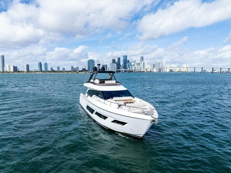 2024 Ferretti Yachts 720