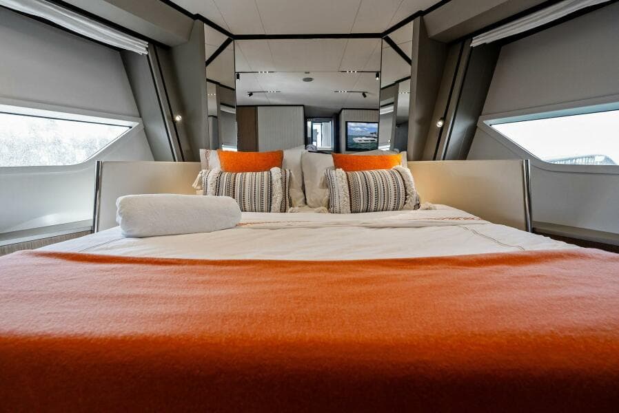 2024 Ferretti Yachts 720