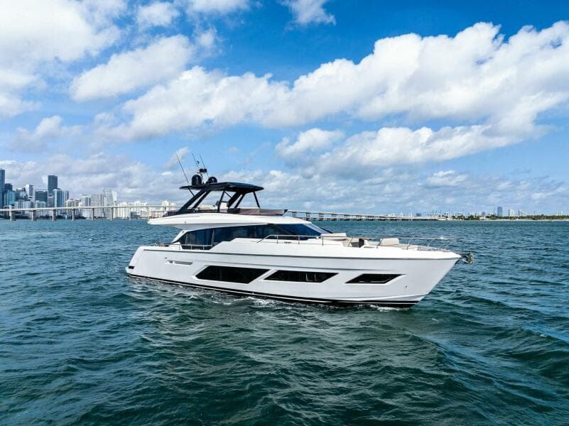 2024 Ferretti Yachts 720