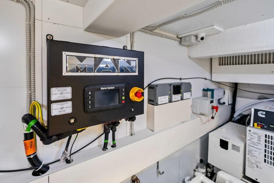 2024 Ferretti Yachts 720